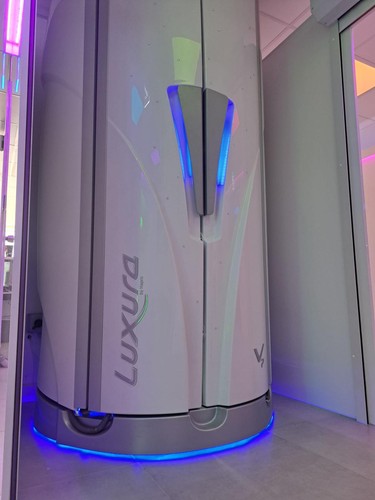 Luxura white stand up - v7,